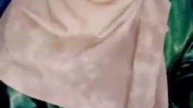 Jilbab STW Ngocok mukanya kok gitu